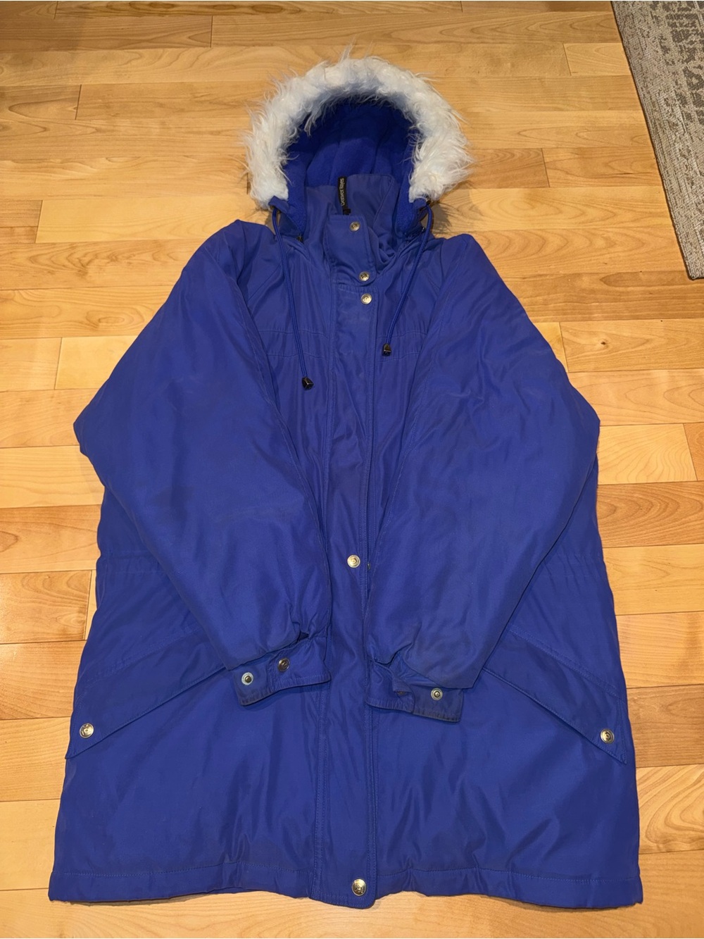 Women’s purple winter coat (M)